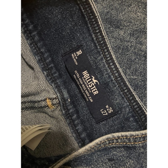 Hollister Ultra High Rise Mom Jeans Size 26 - Picture 3 of 3